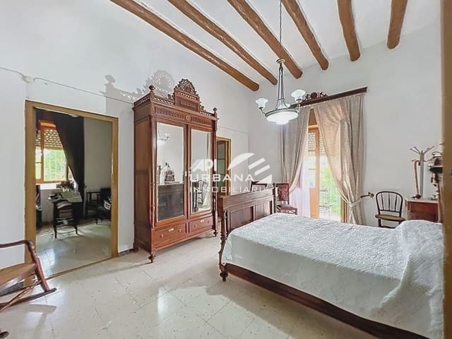 4 soveværelse Finca/Landehus til salg i Lucena med swimmingpool - € 370.000 (Ref: 9963692)