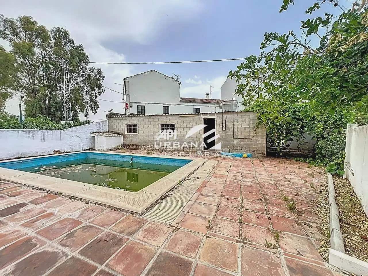 4 soveværelse Finca/Landehus til salg i Lucena med swimmingpool - € 370.000 (Ref: 9963692)