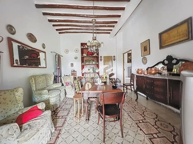 4 soveværelse Finca/Landehus til salg i Lucena med swimmingpool - € 370.000 (Ref: 9963692)
