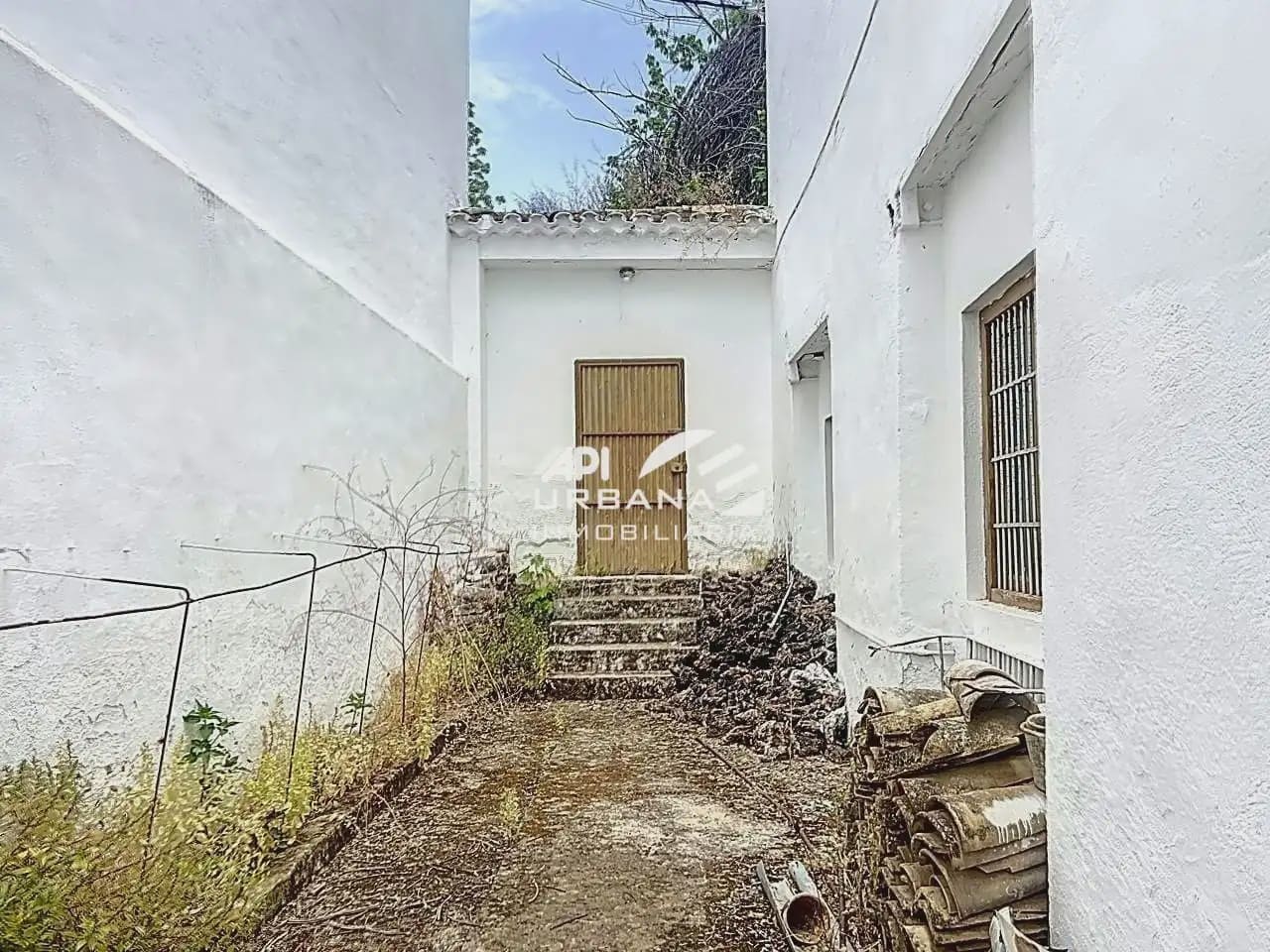 4 soveværelse Finca/Landehus til salg i Lucena med swimmingpool - € 370.000 (Ref: 9963692)