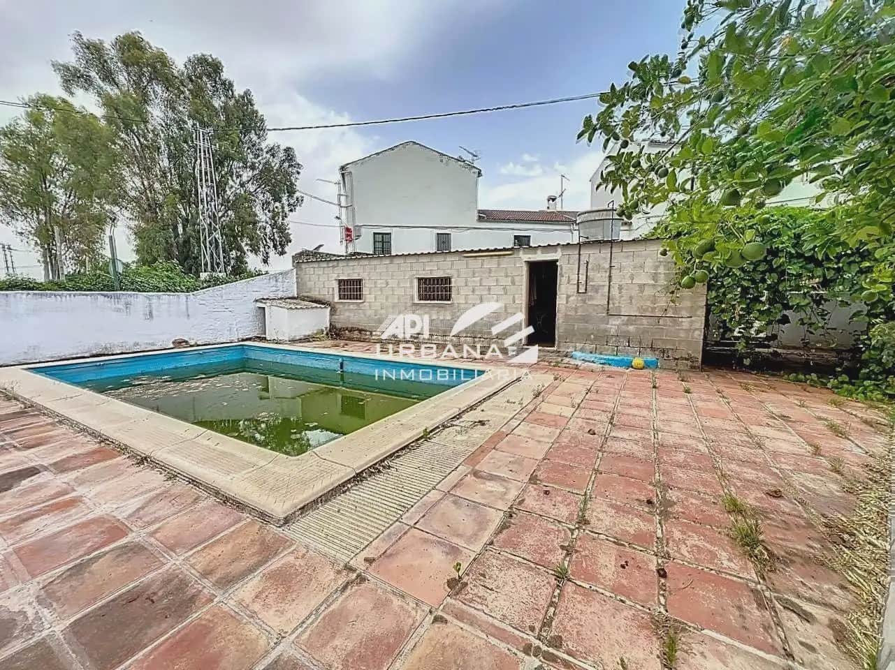 4 soveværelse Finca/Landehus til salg i Lucena med swimmingpool - € 370.000 (Ref: 9963692)