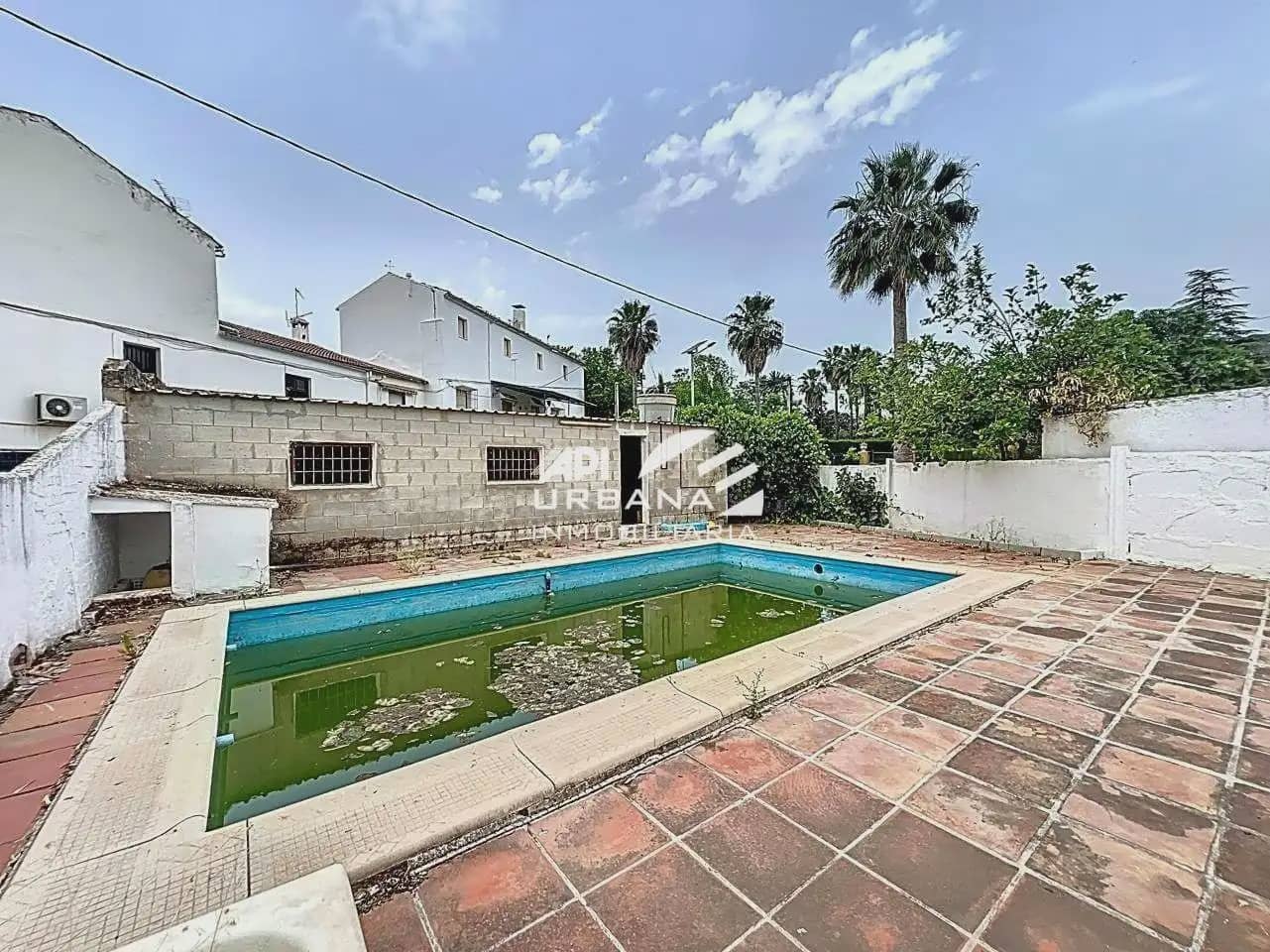 4 soveværelse Finca/Landehus til salg i Lucena med swimmingpool - € 370.000 (Ref: 9963692)