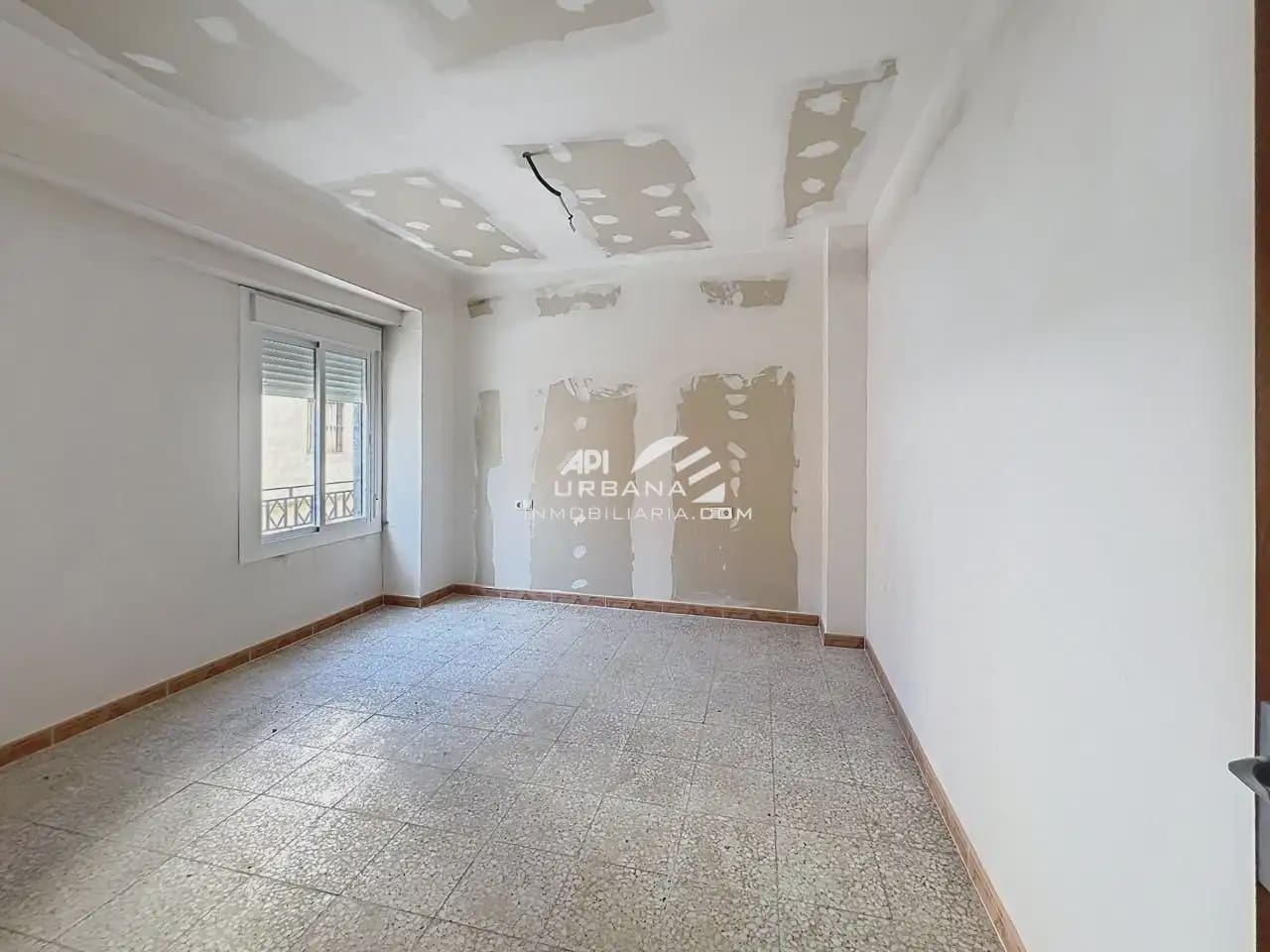 6 soveværelse Byhus til salg i Lucena - € 180.000 (Ref: 9963694)