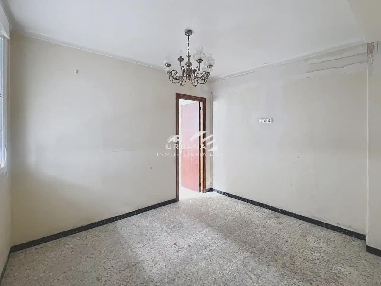 6 soveværelse Byhus til salg i Lucena - € 180.000 (Ref: 9963694)