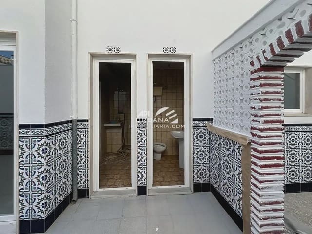 6 soveværelse Byhus til salg i Lucena - € 180.000 (Ref: 9963694)