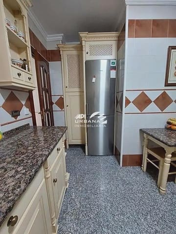 4 soveværelse Byhus til salg i Lucena - € 500.000 (Ref: 9963695)