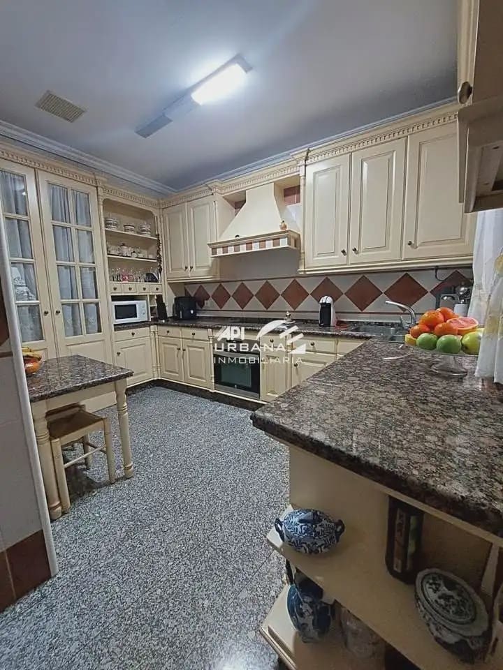 4 soveværelse Byhus til salg i Lucena - € 500.000 (Ref: 9963695)