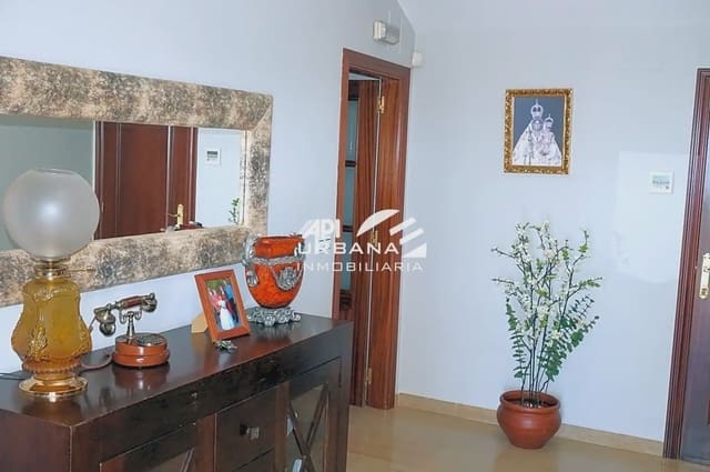 6 soveværelse Finca/Landehus til salg i Lucena med swimmingpool - € 285.000 (Ref: 9963703)