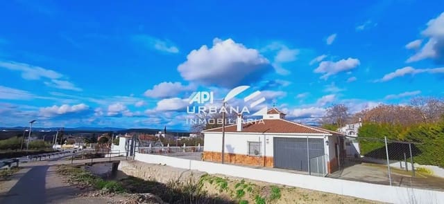 6 soveværelse Finca/Landehus til salg i Lucena med swimmingpool - € 285.000 (Ref: 9963703)