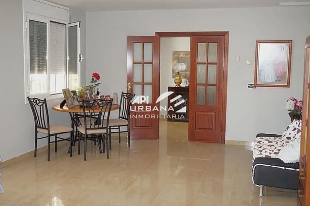 6 soveværelse Finca/Landehus til salg i Lucena med swimmingpool - € 285.000 (Ref: 9963703)