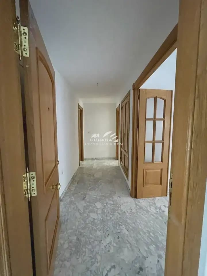3 makuuhuone Asunto myytävänä paikassa Lucena - 195 000 € (Ref: 9963704)