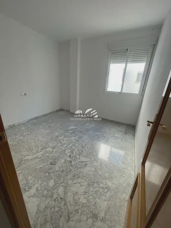 3 makuuhuone Asunto myytävänä paikassa Lucena - 195 000 € (Ref: 9963704)