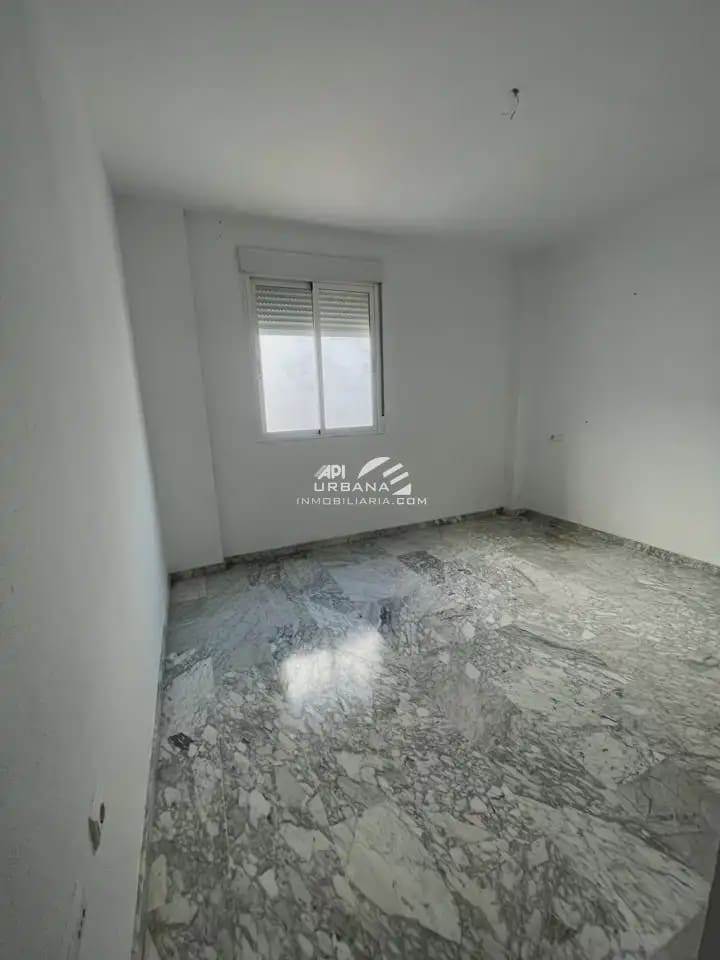 3 makuuhuone Asunto myytävänä paikassa Lucena - 195 000 € (Ref: 9963704)