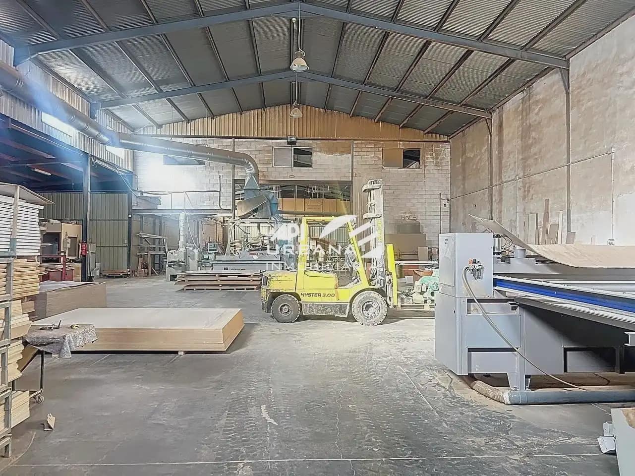 Local Commercial à vendre à Lucena - 600 000 € (Ref: 9963706)