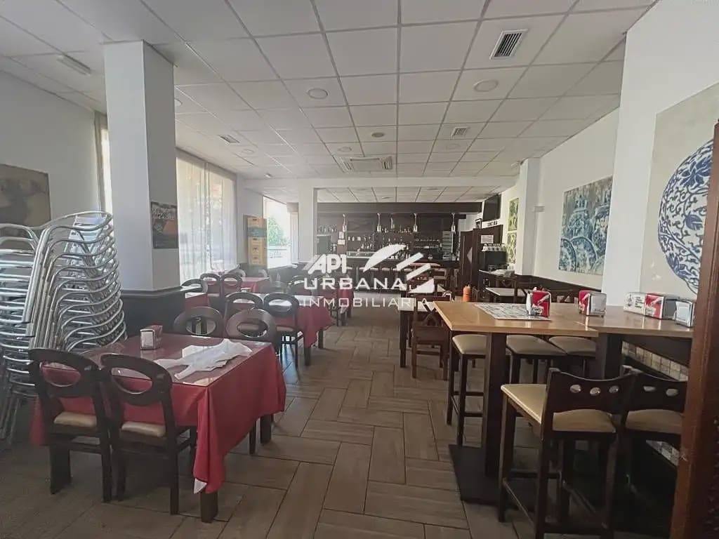Kommersiell til salgs i Lucena - € 240 000 (Ref: 9963708)