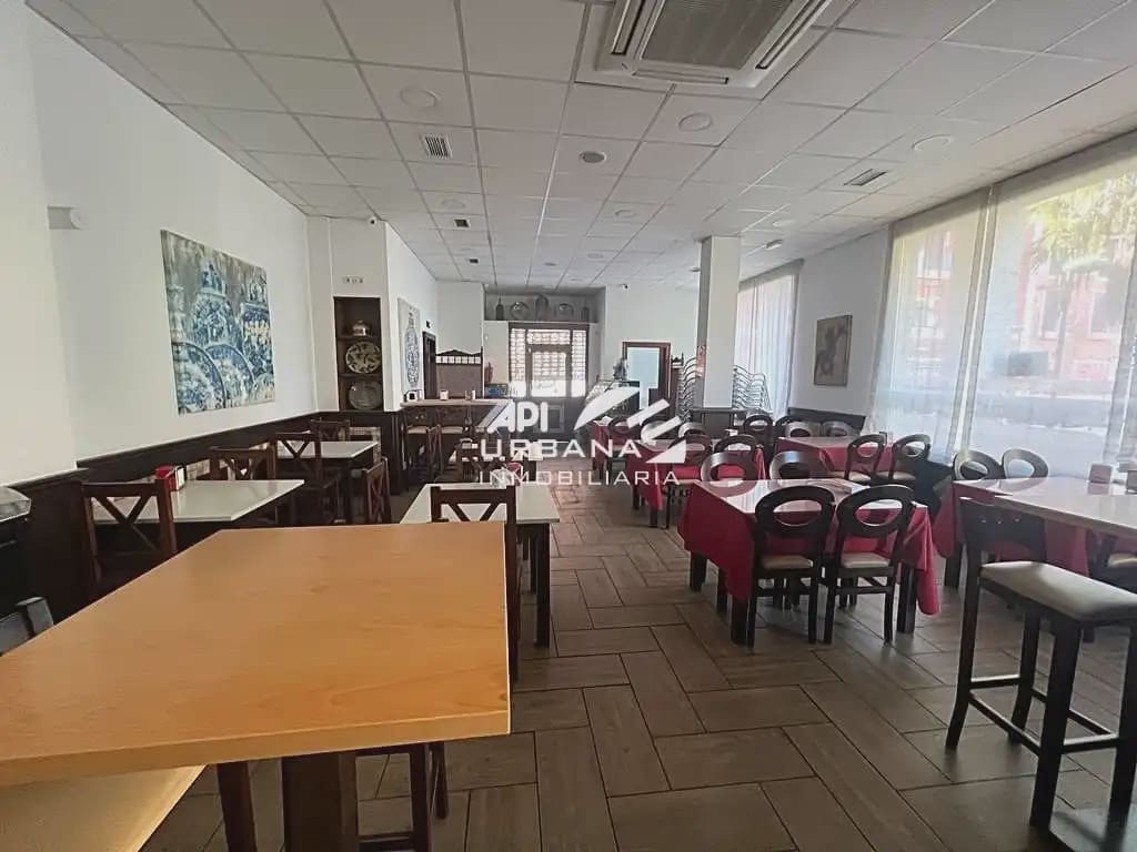 Kommersiell til salgs i Lucena - € 240 000 (Ref: 9963708)