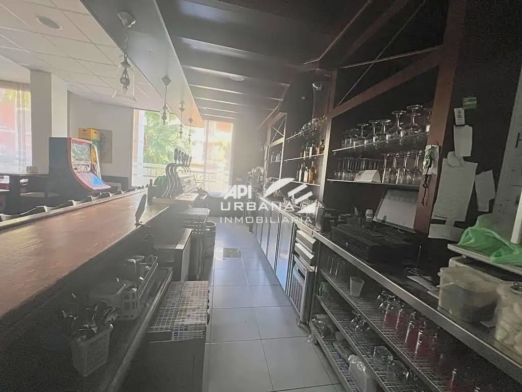 Kommersiell til salgs i Lucena - € 240 000 (Ref: 9963708)