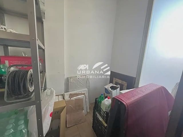Commercieel te koop in Lucena - € 240.000 (Ref: 9963708)