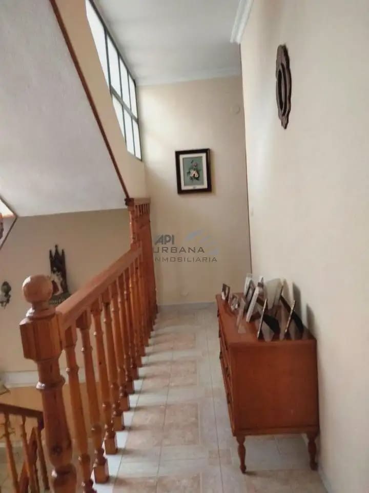 4 quarto Casa em Banda para venda em Lucena - 170 000 € (Ref: 9963709)