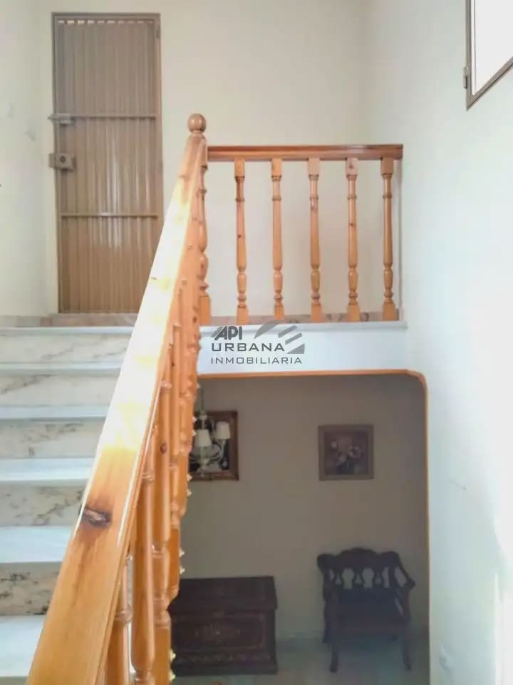 4 quarto Casa em Banda para venda em Lucena - 170 000 € (Ref: 9963709)