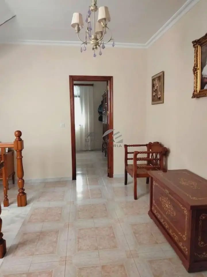4 quarto Casa em Banda para venda em Lucena - 170 000 € (Ref: 9963709)