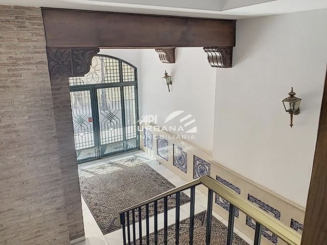 6 Zimmer Villa zu verkaufen in Lucena - 400.000 € (Ref: 9963713)