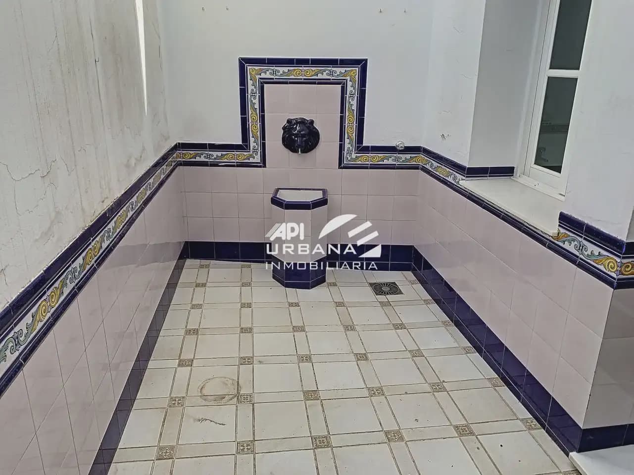 6 Zimmer Villa zu verkaufen in Lucena - 400.000 € (Ref: 9963713)