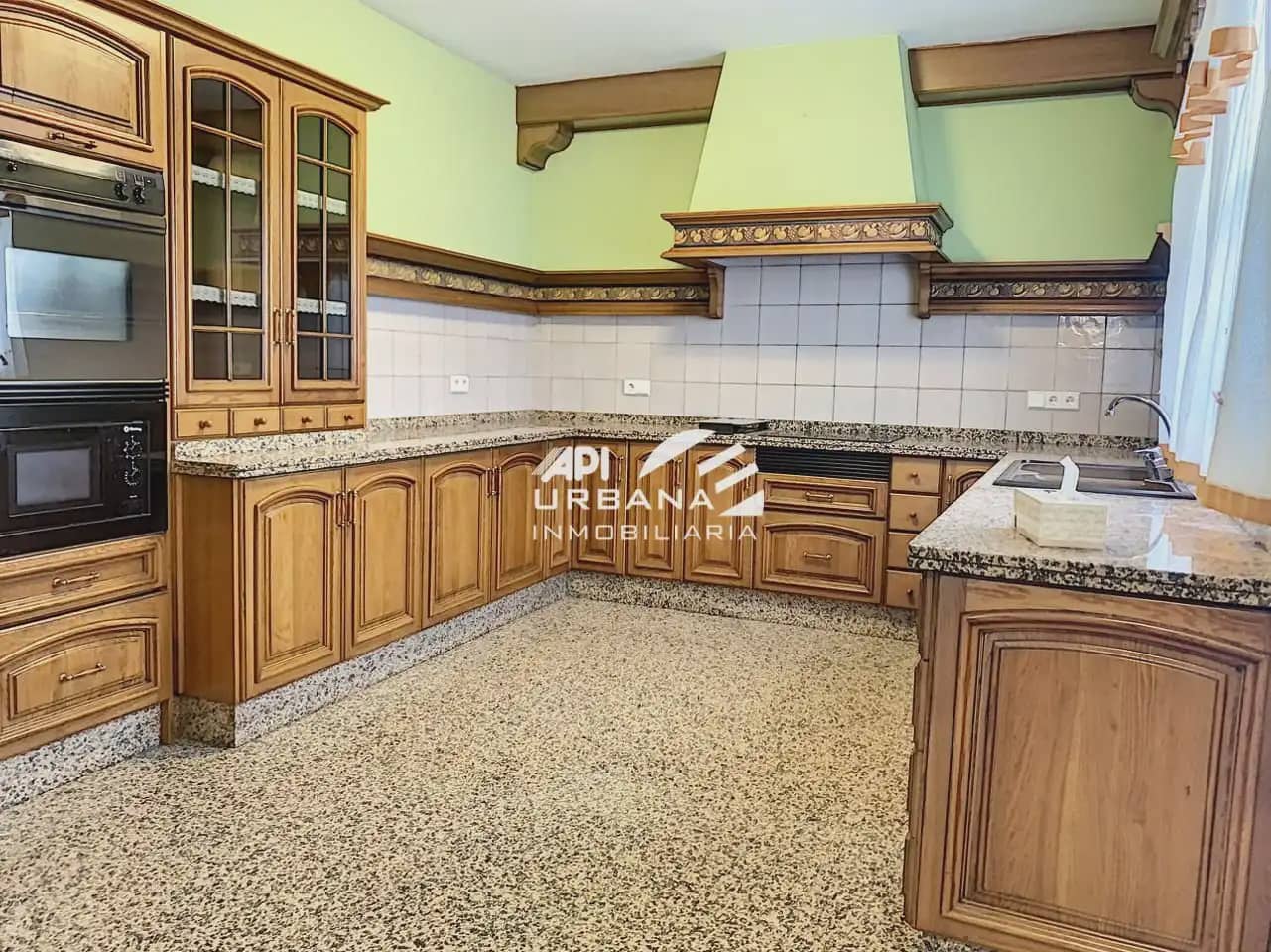 6 Zimmer Villa zu verkaufen in Lucena - 400.000 € (Ref: 9963713)