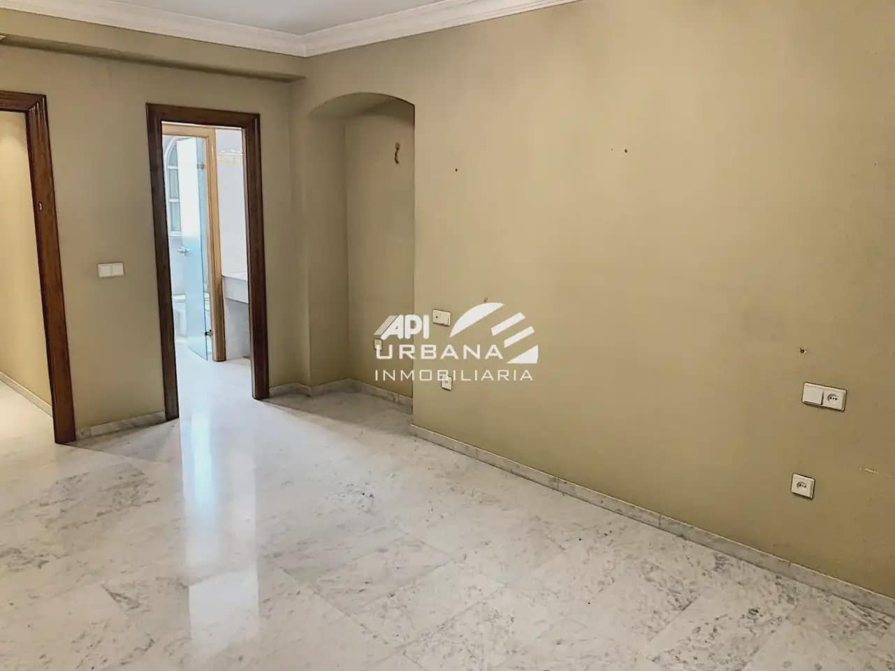 6 Zimmer Villa zu verkaufen in Lucena - 400.000 € (Ref: 9963713)