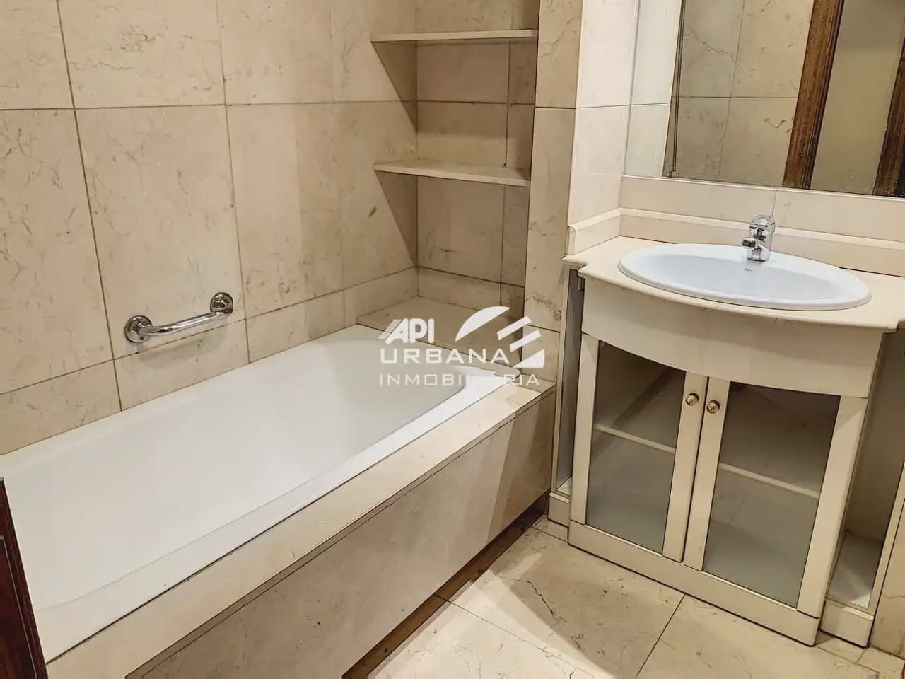 6 Zimmer Villa zu verkaufen in Lucena - 400.000 € (Ref: 9963713)