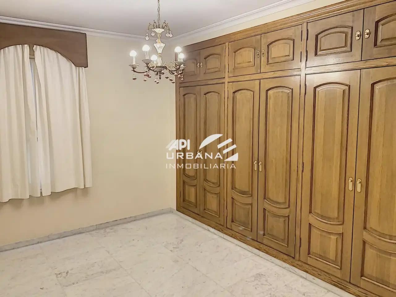 6 Zimmer Villa zu verkaufen in Lucena - 400.000 € (Ref: 9963713)