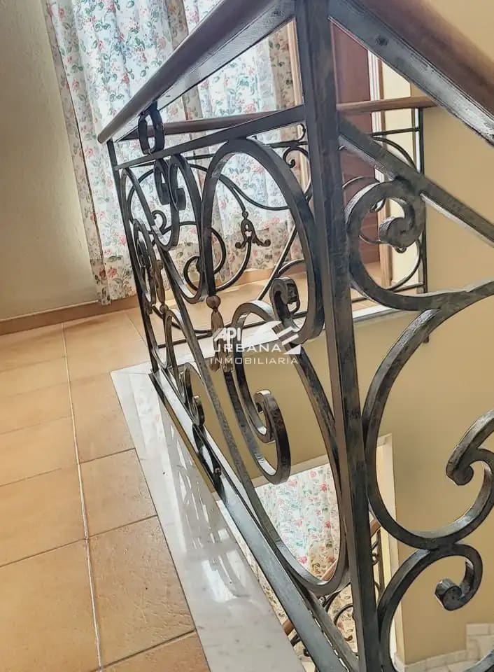 6 Zimmer Villa zu verkaufen in Lucena - 400.000 € (Ref: 9963713)
