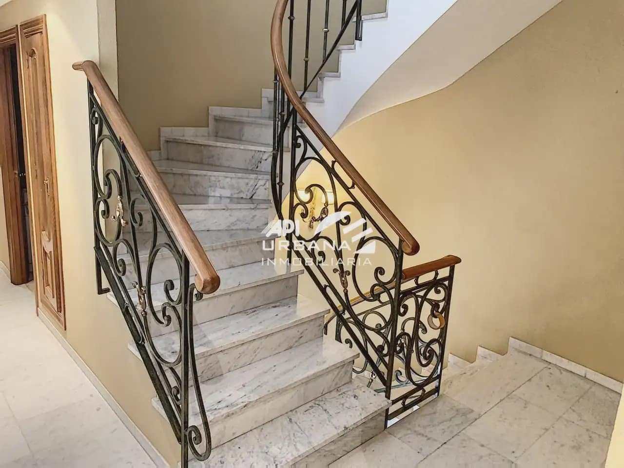 6 Zimmer Villa zu verkaufen in Lucena - 400.000 € (Ref: 9963713)