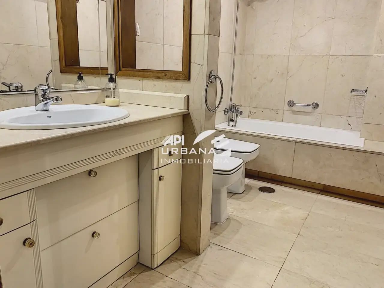 6 Zimmer Villa zu verkaufen in Lucena - 400.000 € (Ref: 9963713)