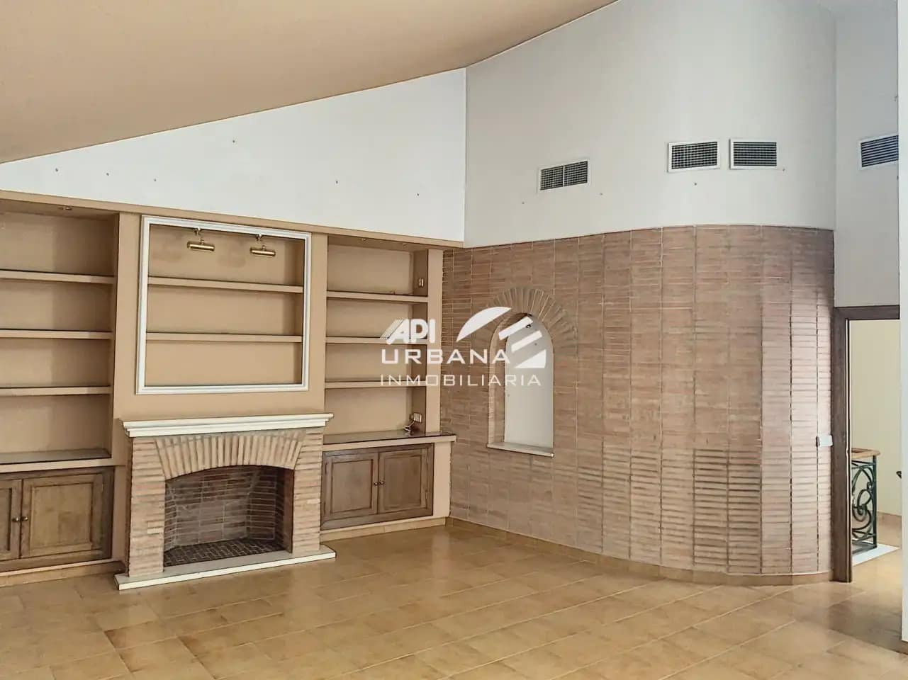 6 Zimmer Villa zu verkaufen in Lucena - 400.000 € (Ref: 9963713)