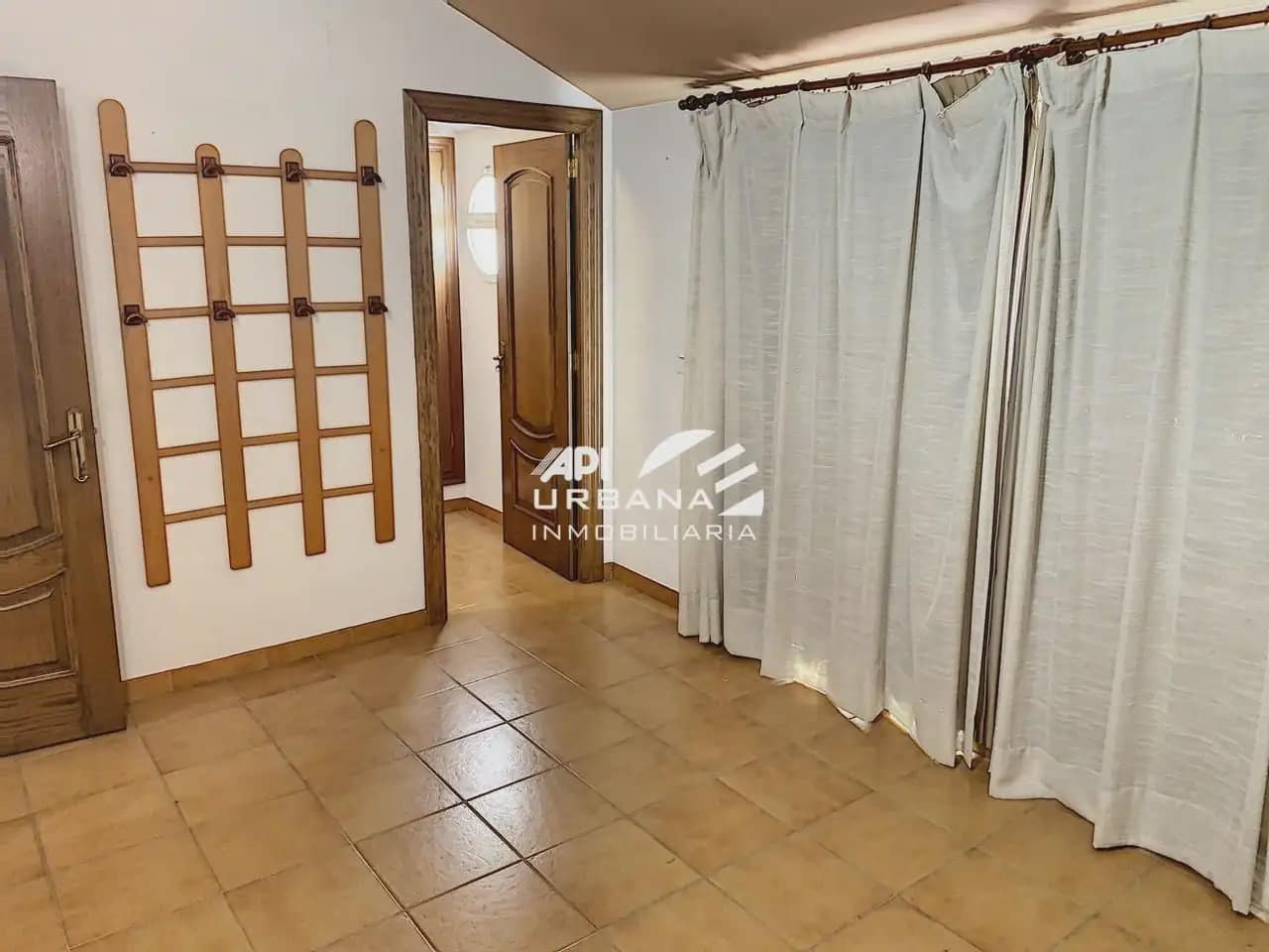 6 Zimmer Villa zu verkaufen in Lucena - 400.000 € (Ref: 9963713)