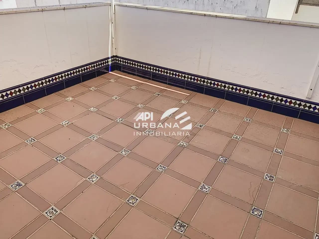 6 Zimmer Villa zu verkaufen in Lucena - 400.000 € (Ref: 9963713)