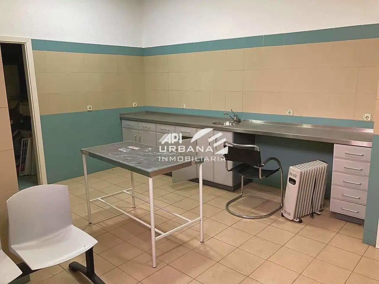 Erhverv til salg i Lucena - € 275.000 (Ref: 9963717)