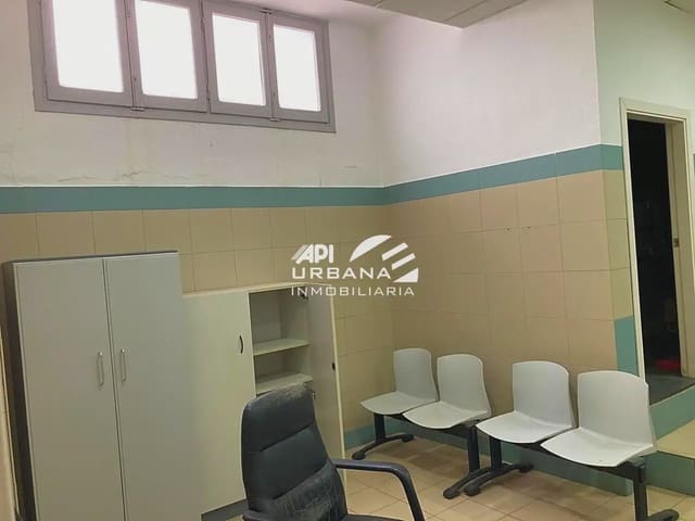 Commerciale in vendita in Lucena - 275.000 € (Rif: 9963717)