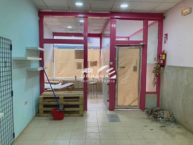 Commerciale in vendita in Lucena - 275.000 € (Rif: 9963717)