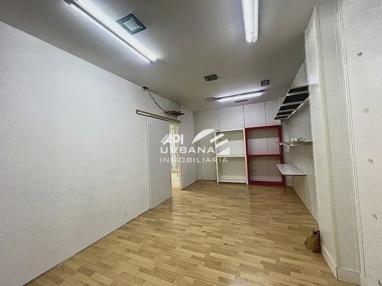 Erhverv til salg i Lucena - € 230.000 (Ref: 9963718)