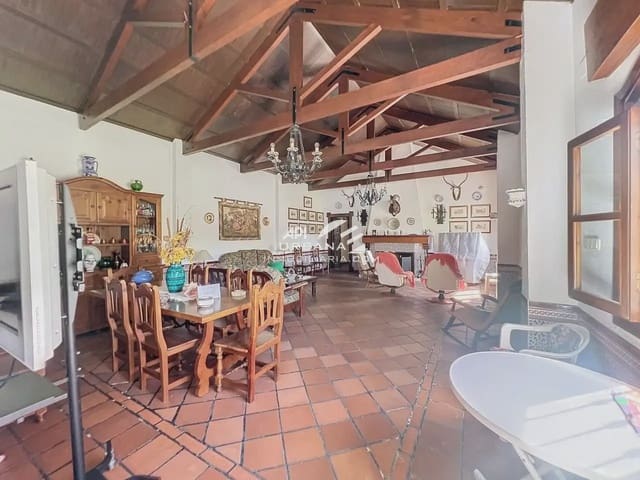 4 slaapkamer Villa te koop in Lucena met zwembad - € 395.000 (Ref: 9963735)
