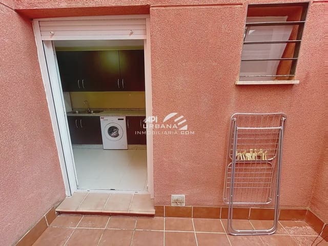 Apartamento de 2 habitaciones en Lucena en venta con garaje - 130.000 € (Ref: 9963738)