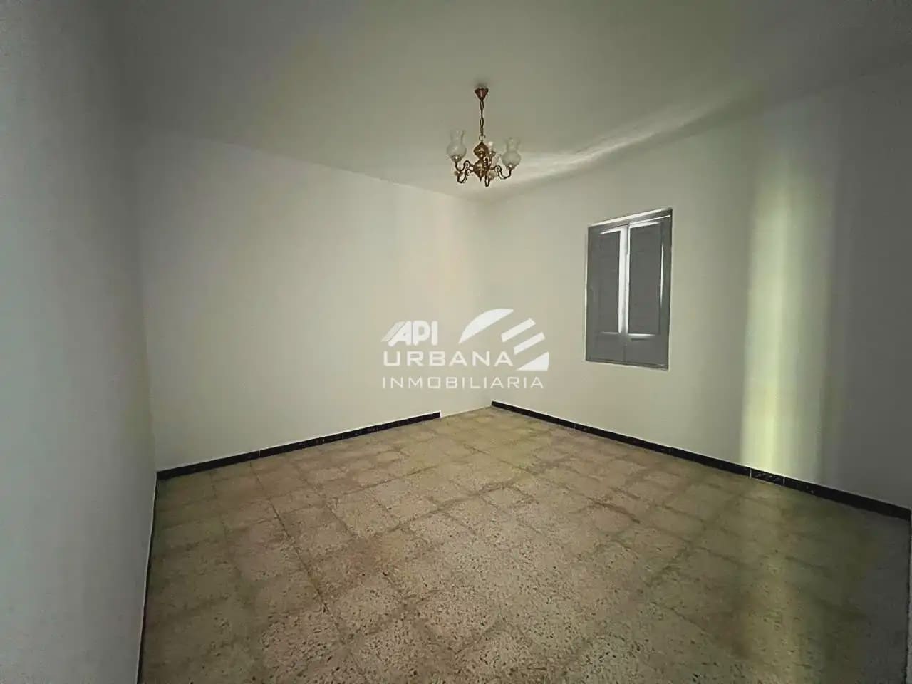 4 sypialnia Dom na sprzedaż w Rute z garażem - 120 000 € (Ref: 9963743)