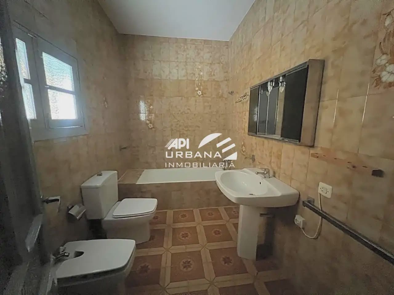 4 sypialnia Dom na sprzedaż w Rute z garażem - 120 000 € (Ref: 9963743)