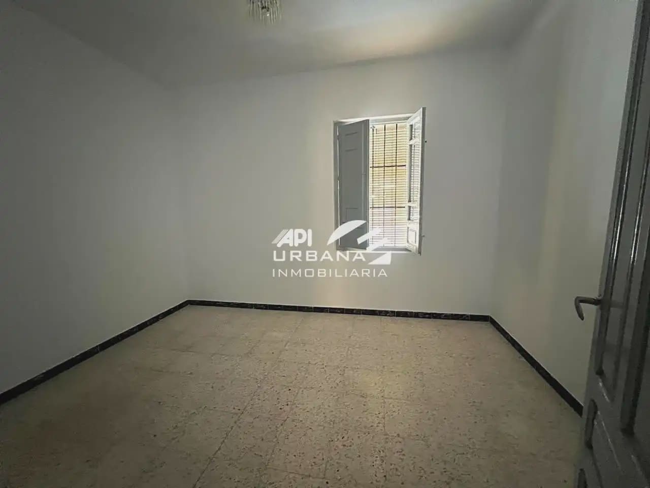4 sypialnia Dom na sprzedaż w Rute z garażem - 120 000 € (Ref: 9963743)