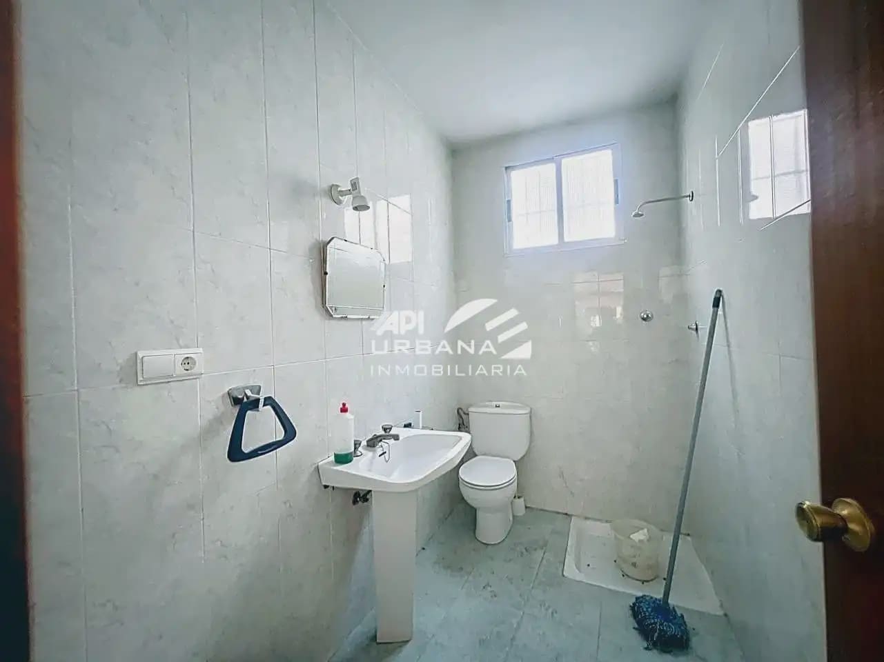 Gewerbe zu verkaufen in Lucena - 140.000 € (Ref: 9963744)
