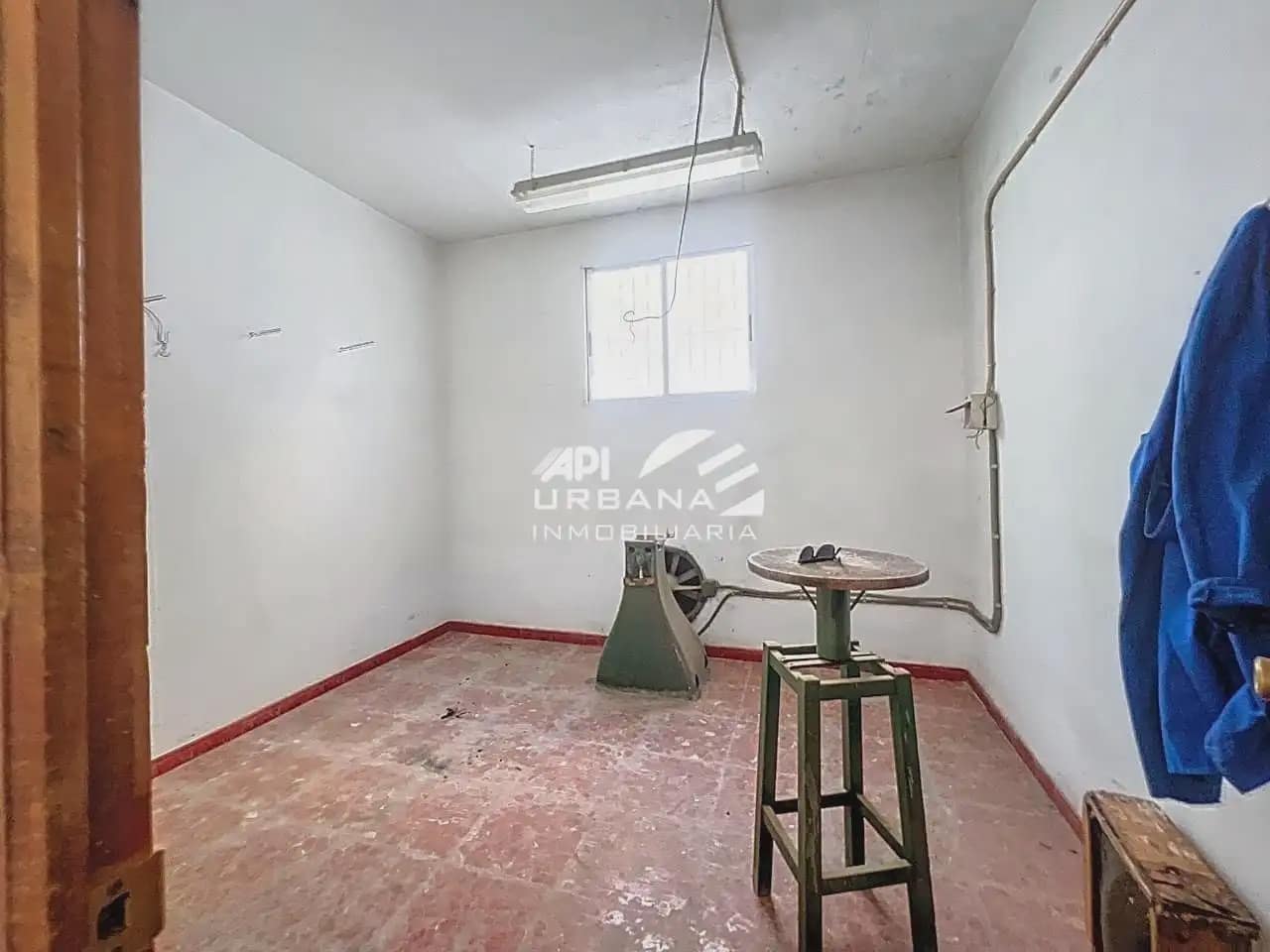 Gewerbe zu verkaufen in Lucena - 140.000 € (Ref: 9963744)