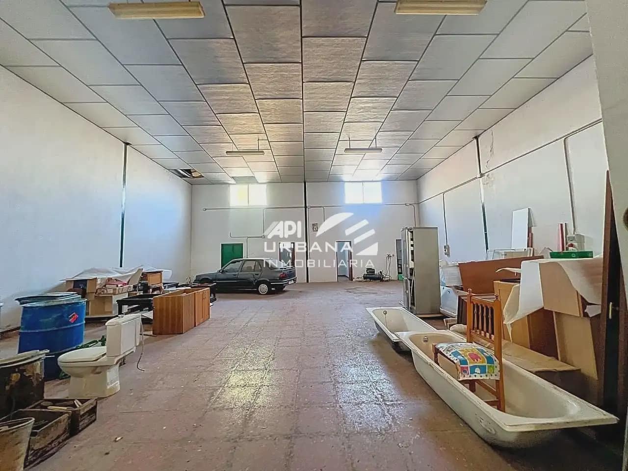Gewerbe zu verkaufen in Lucena - 140.000 € (Ref: 9963744)