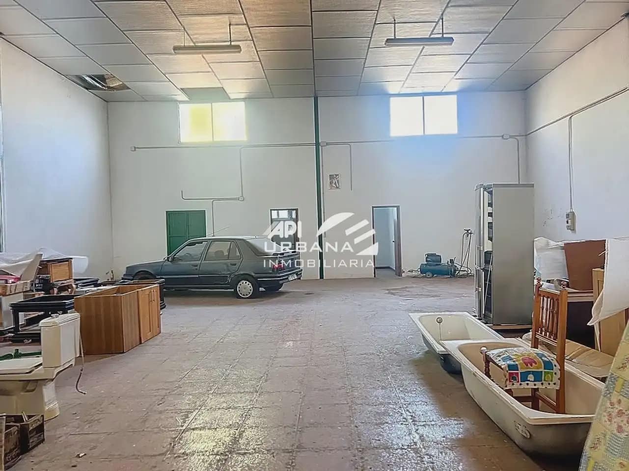 Gewerbe zu verkaufen in Lucena - 140.000 € (Ref: 9963744)